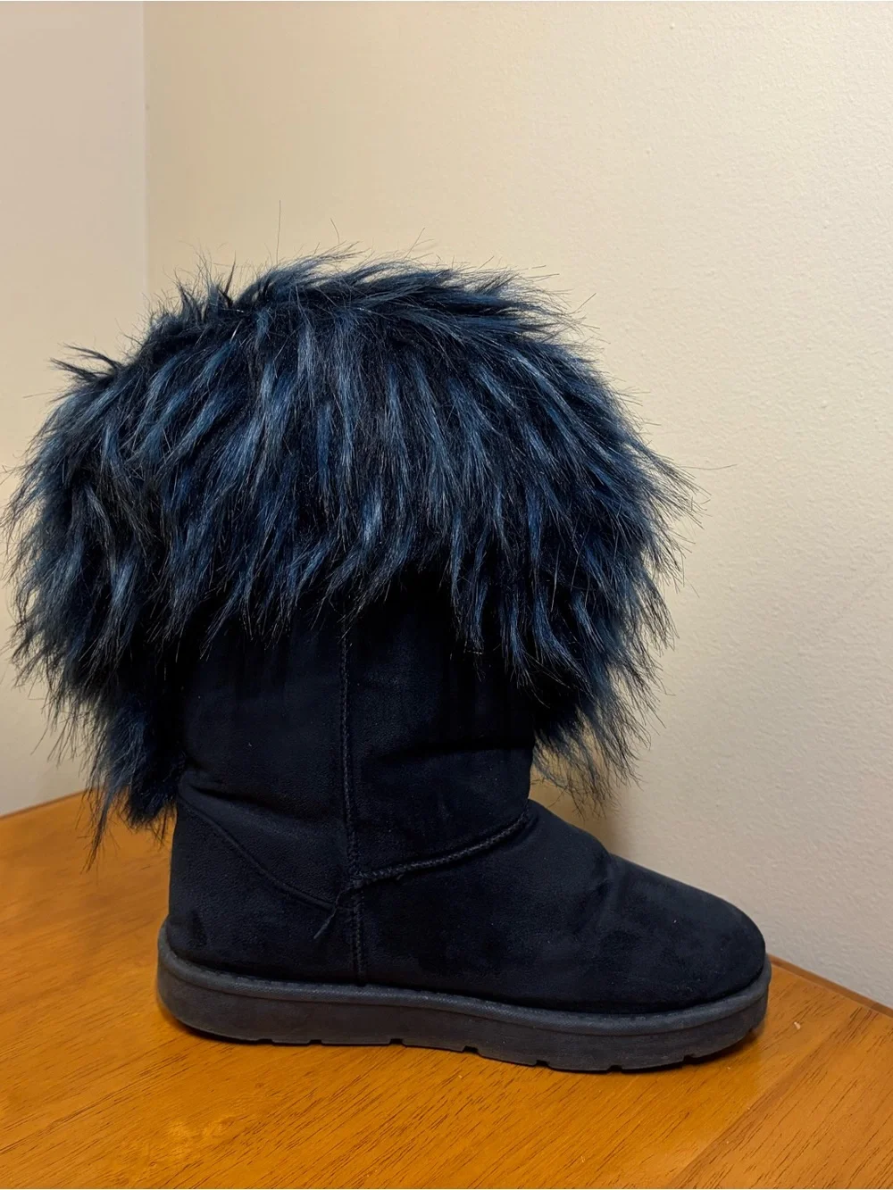 Faux Fur Cuffed Suede Boot in Black and Dark Blue